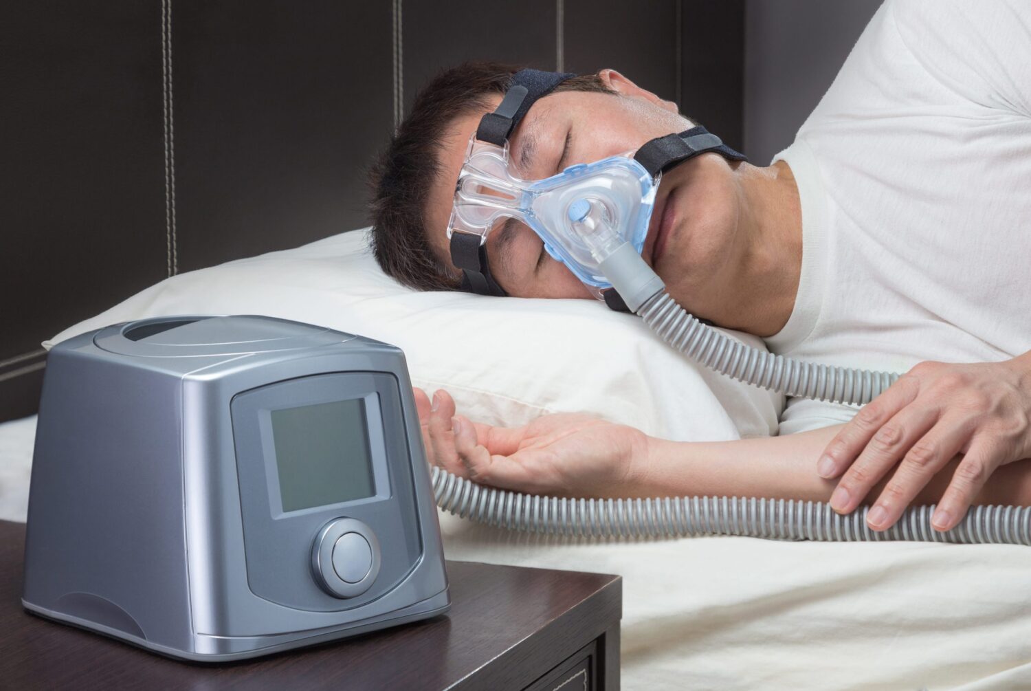 Read more about the article 5 Signs You May Need To Buy CPAP Machines